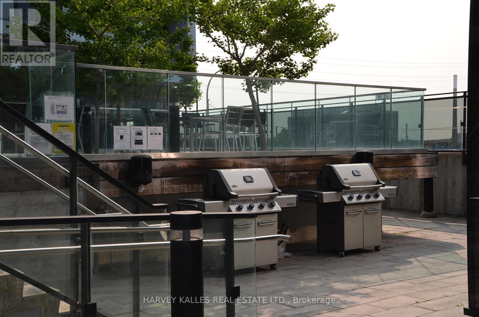 526 - 47 LOWER RIVER STREET