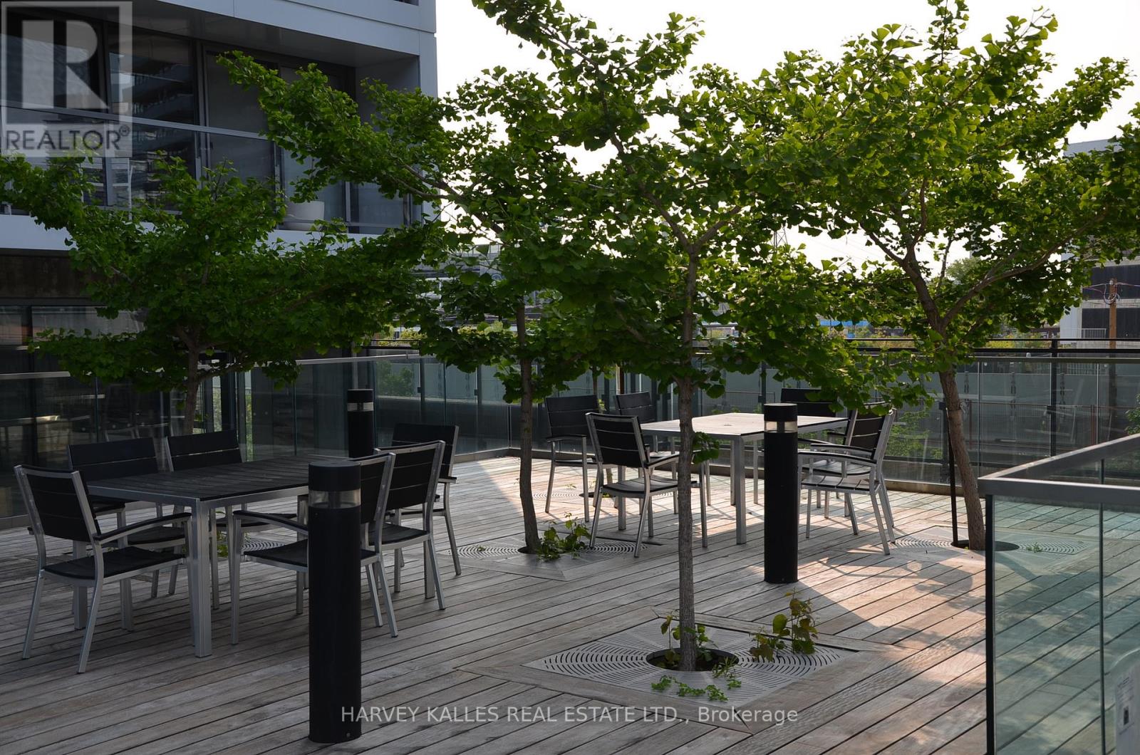 526 - 47 LOWER RIVER STREET