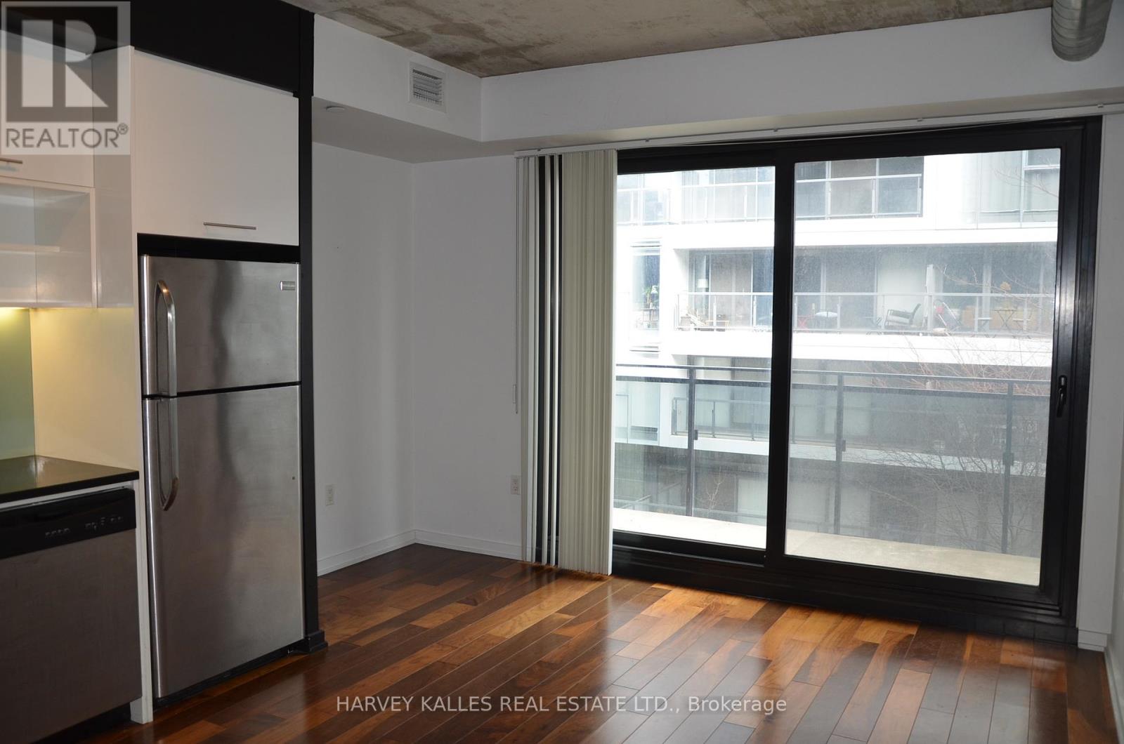 526 - 47 LOWER RIVER STREET