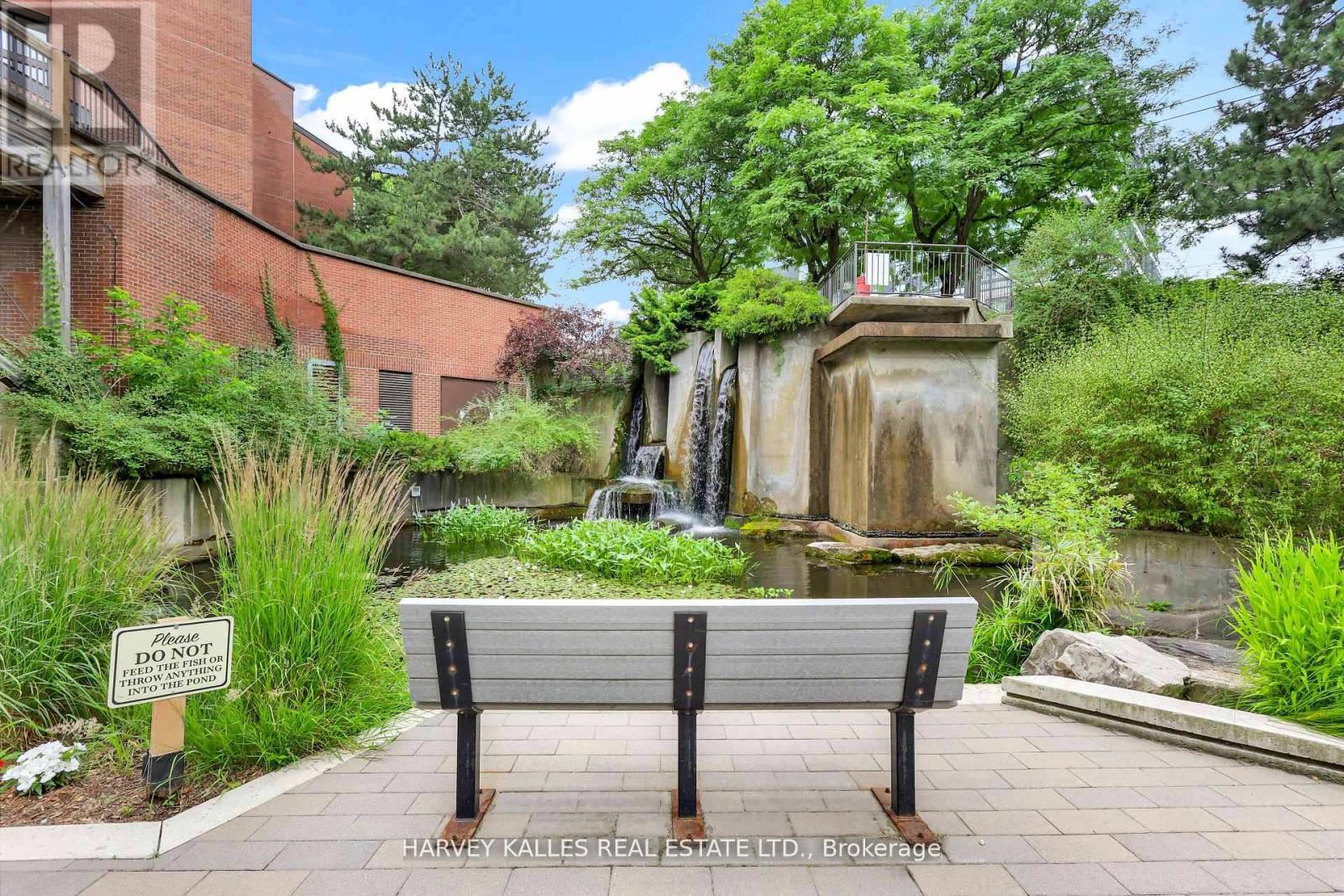 324-325 - 40 SYLVAN VALLEY WAY