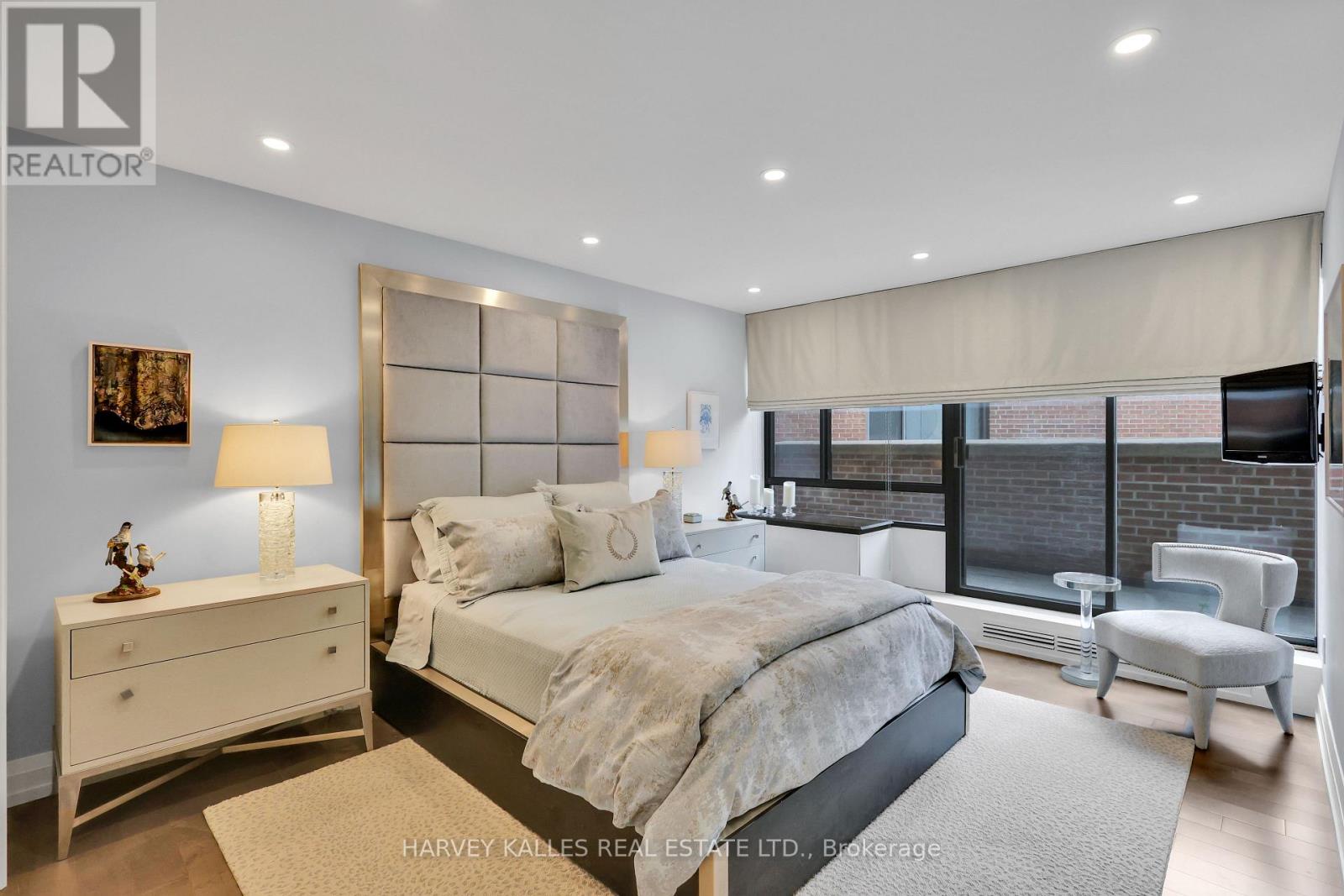 324-325 - 40 SYLVAN VALLEY WAY