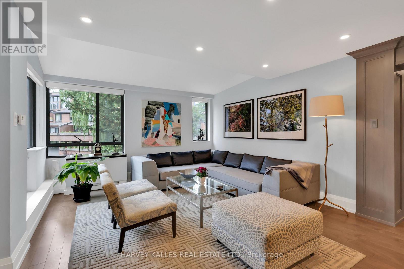 324-325 - 40 SYLVAN VALLEY WAY