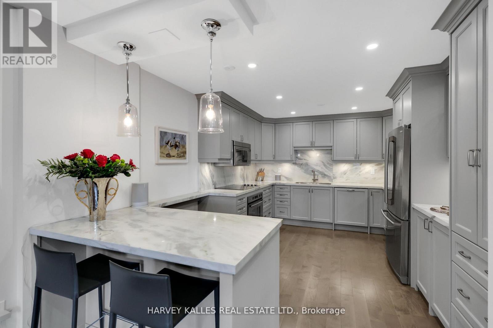 324-325 - 40 SYLVAN VALLEY WAY