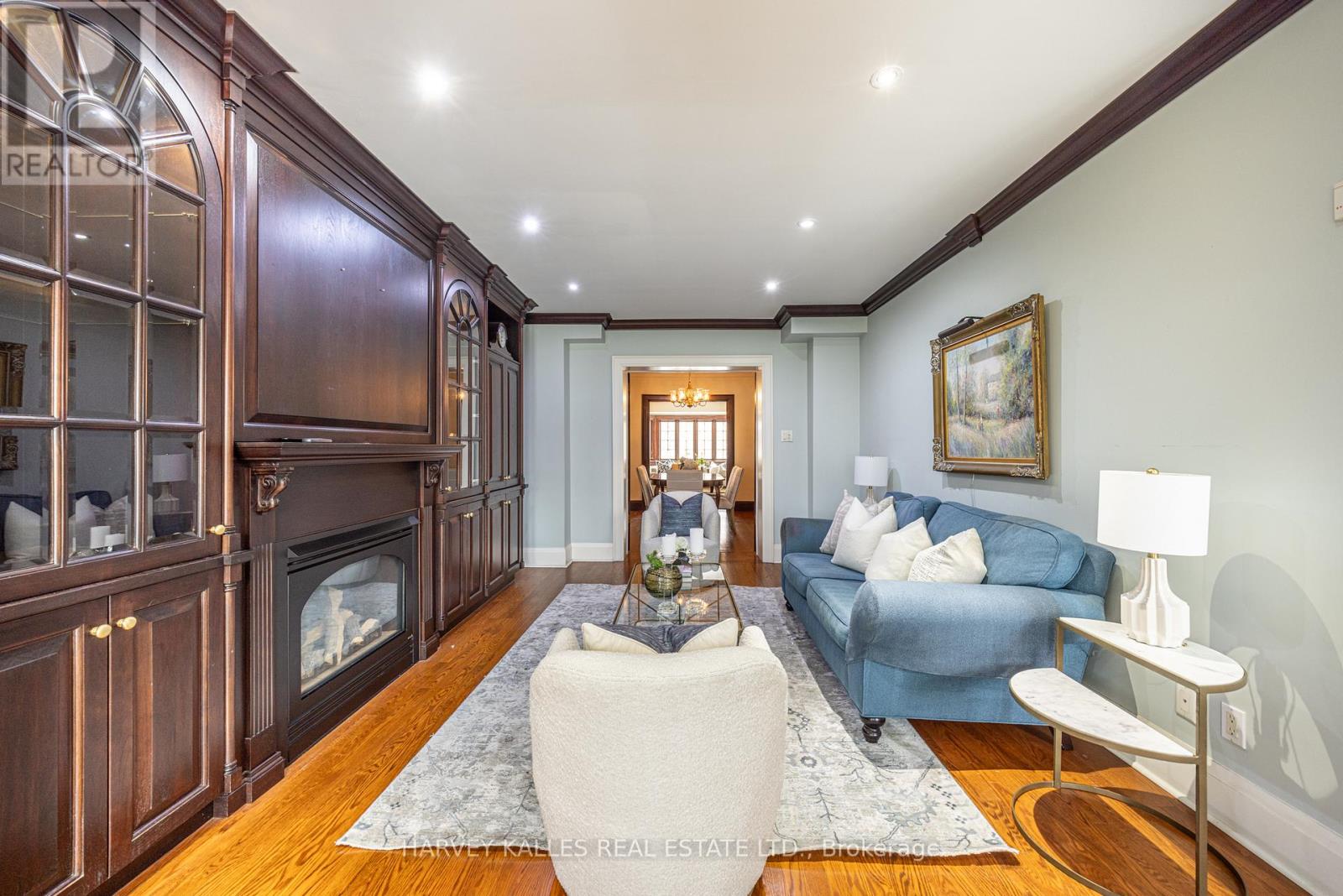 34 TARLTON ROAD