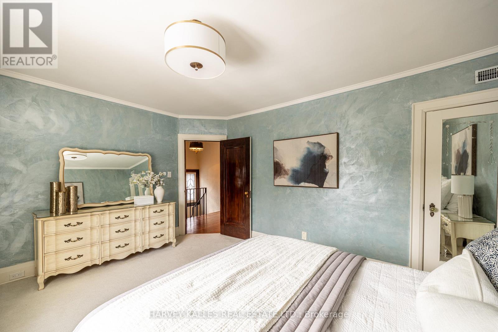 34 TARLTON ROAD