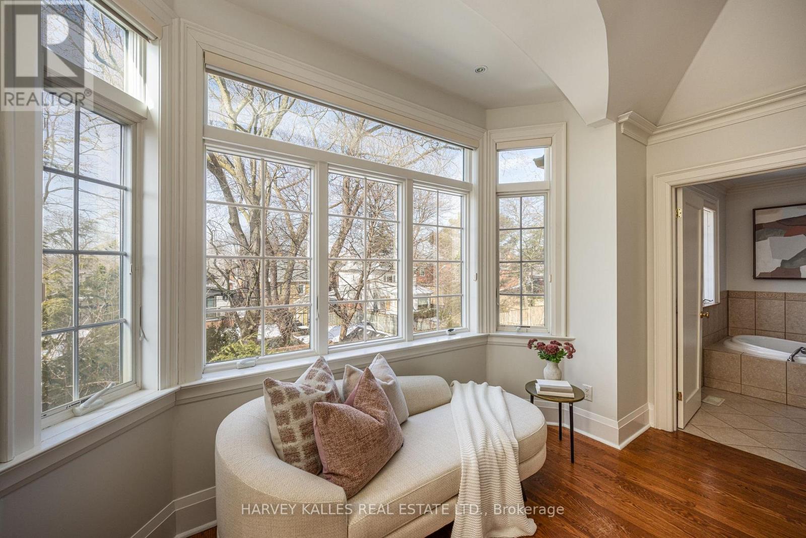34 TARLTON ROAD