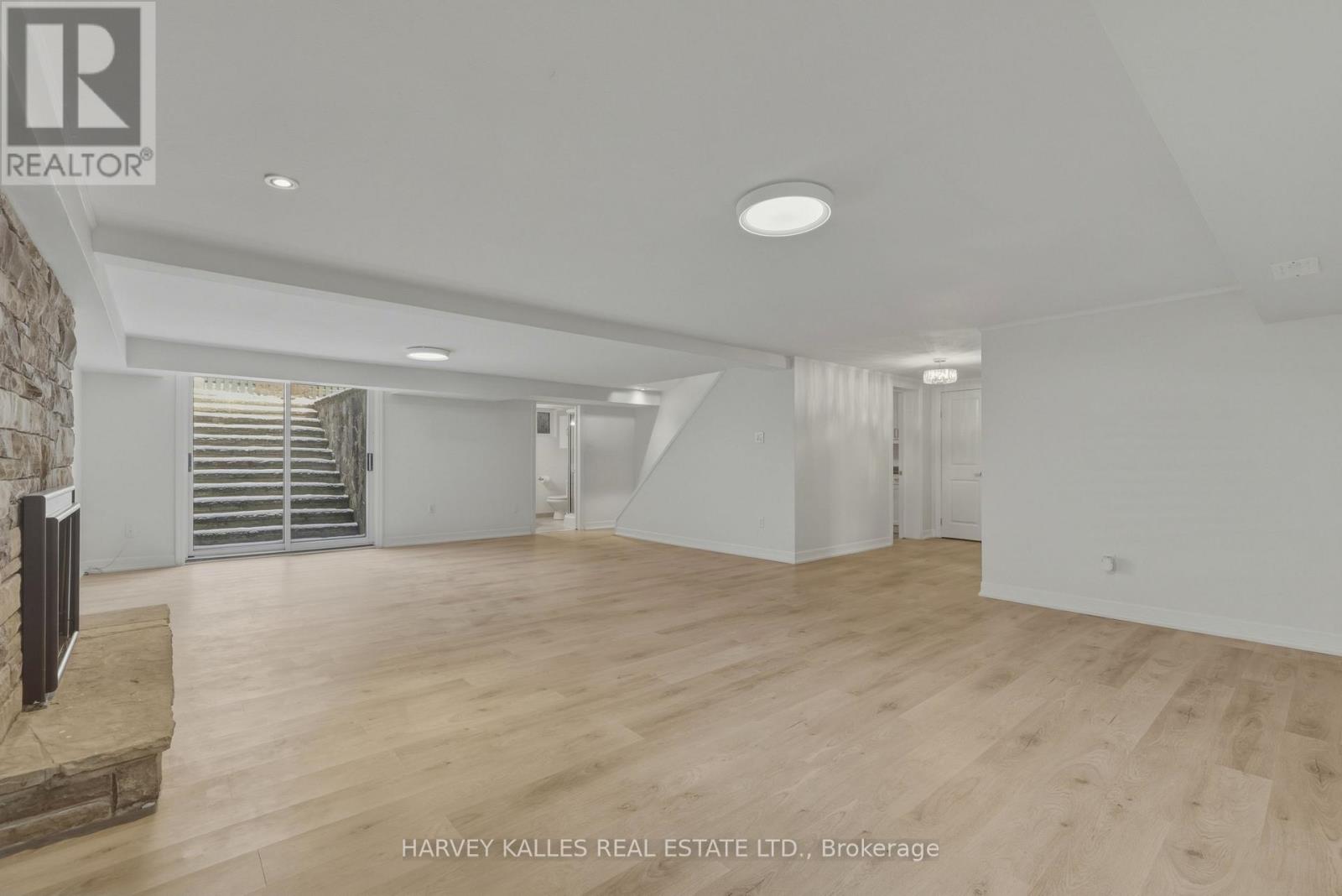 530 BLYTHWOOD ROAD