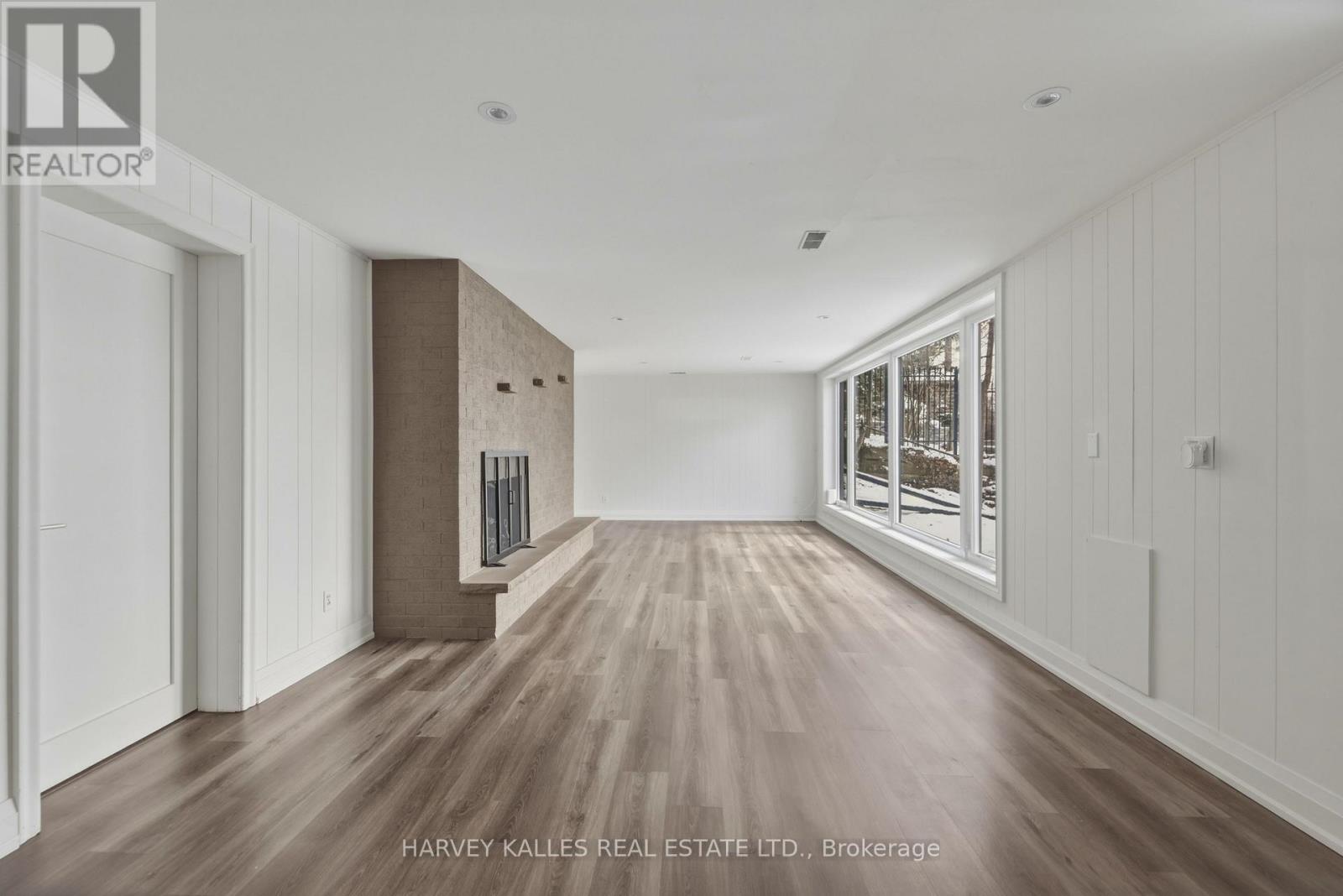 537 BLYTHWOOD ROAD