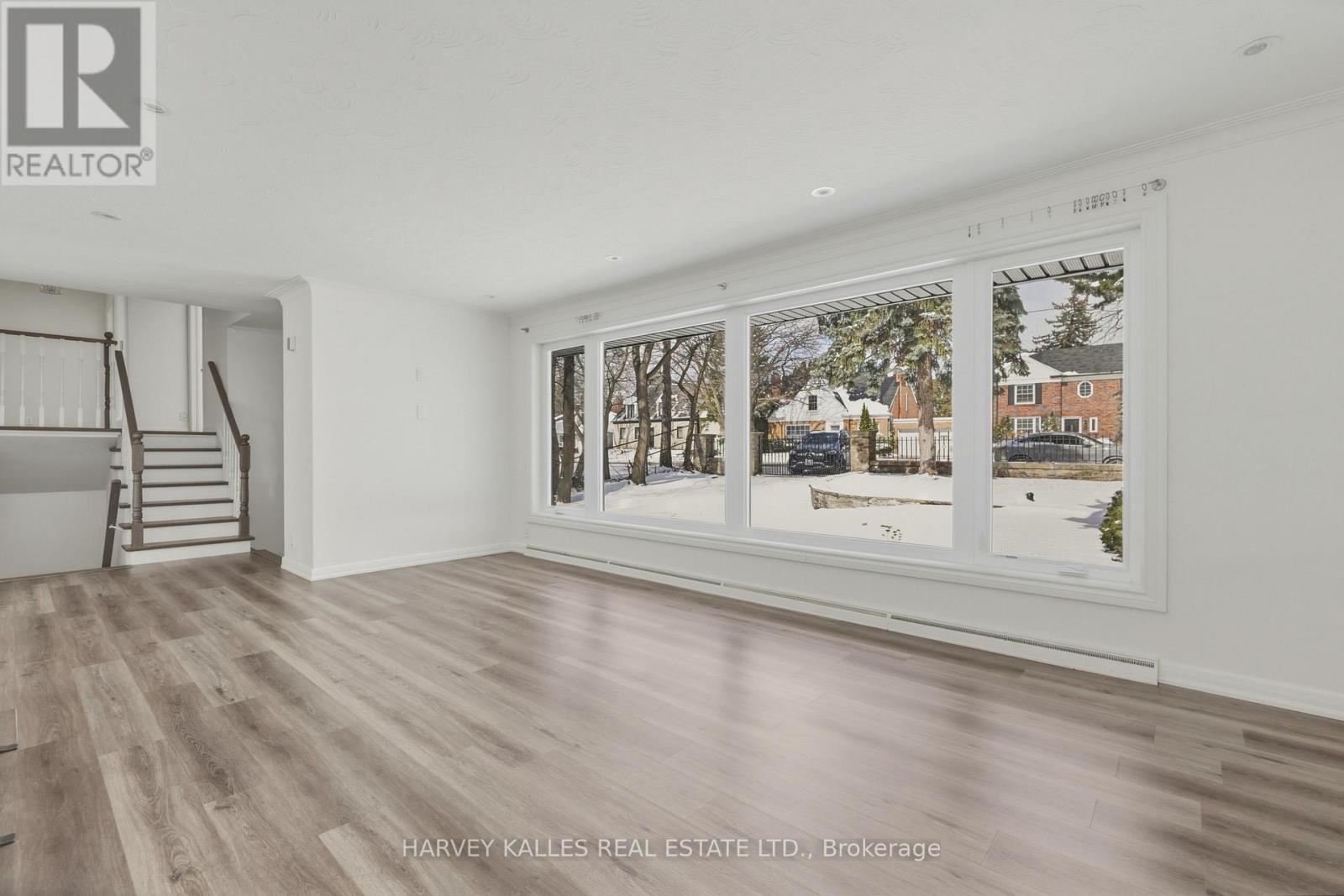 537 BLYTHWOOD ROAD