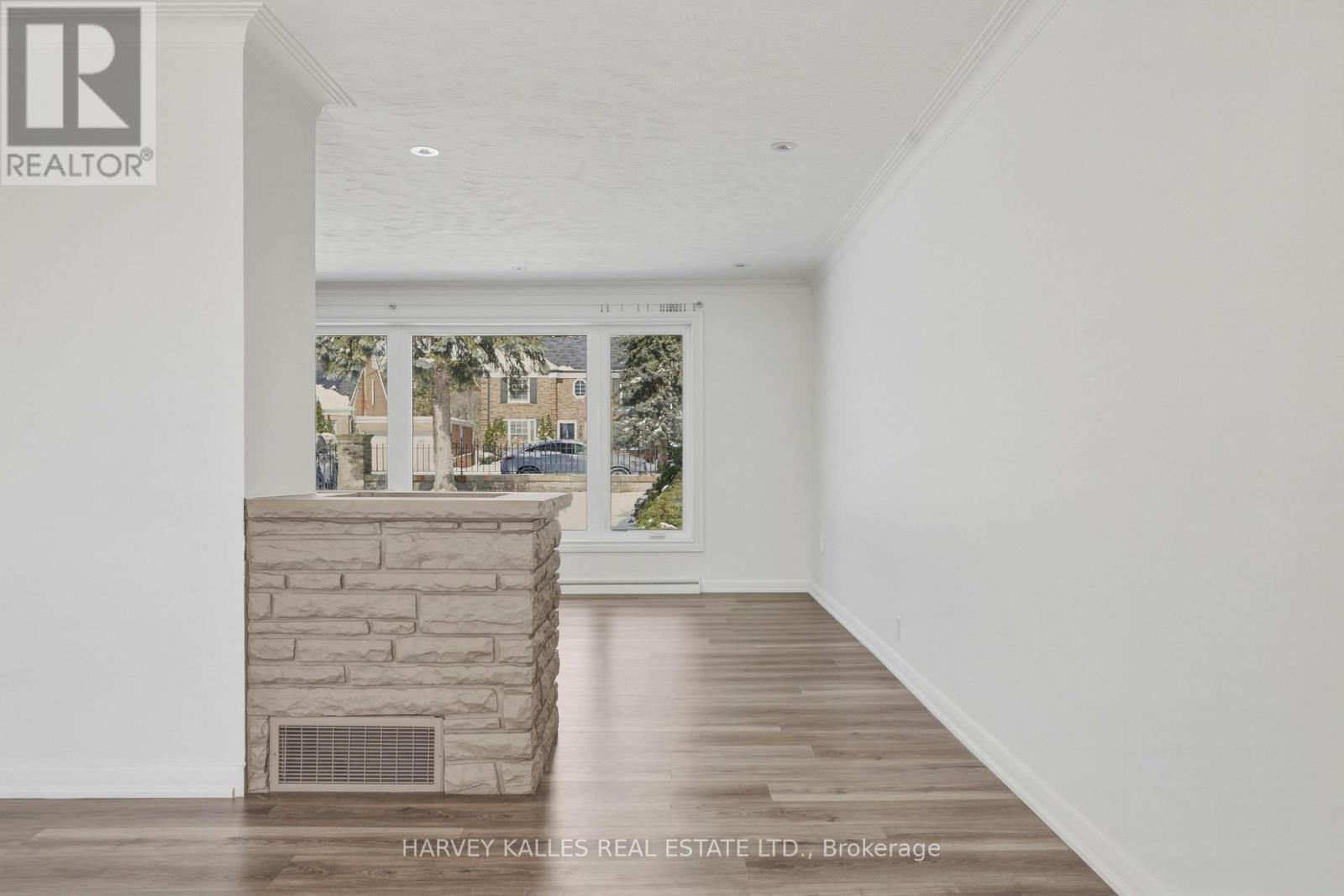 537 BLYTHWOOD ROAD