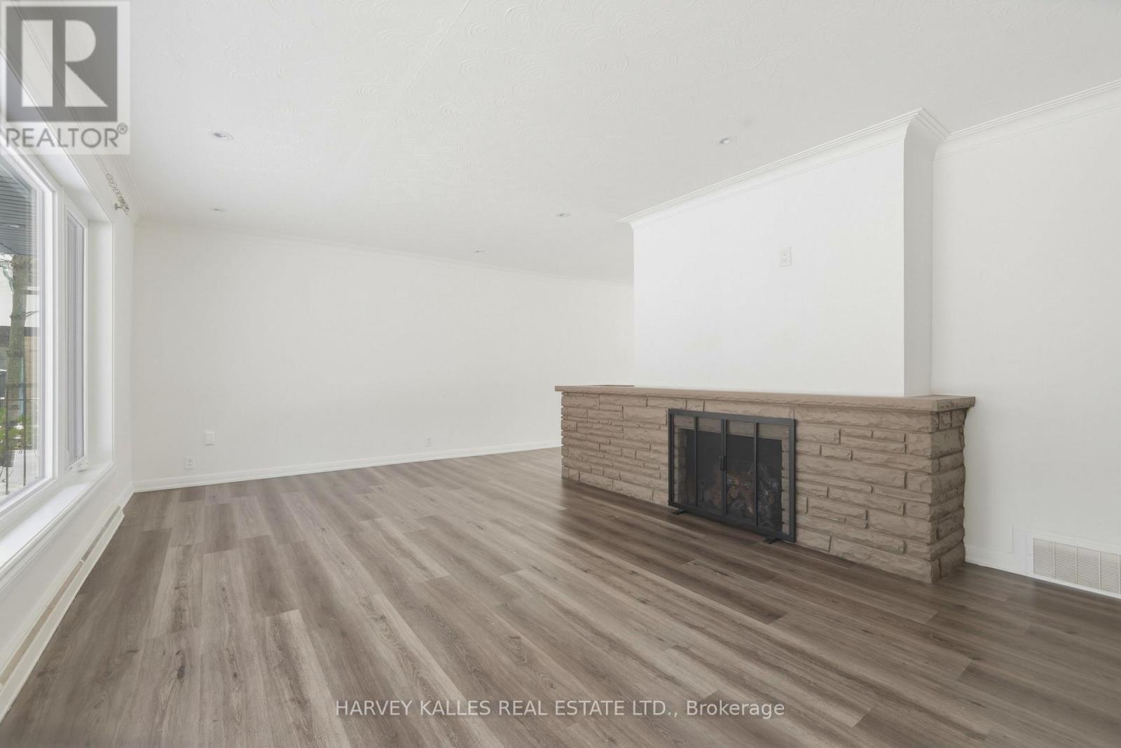 537 BLYTHWOOD ROAD