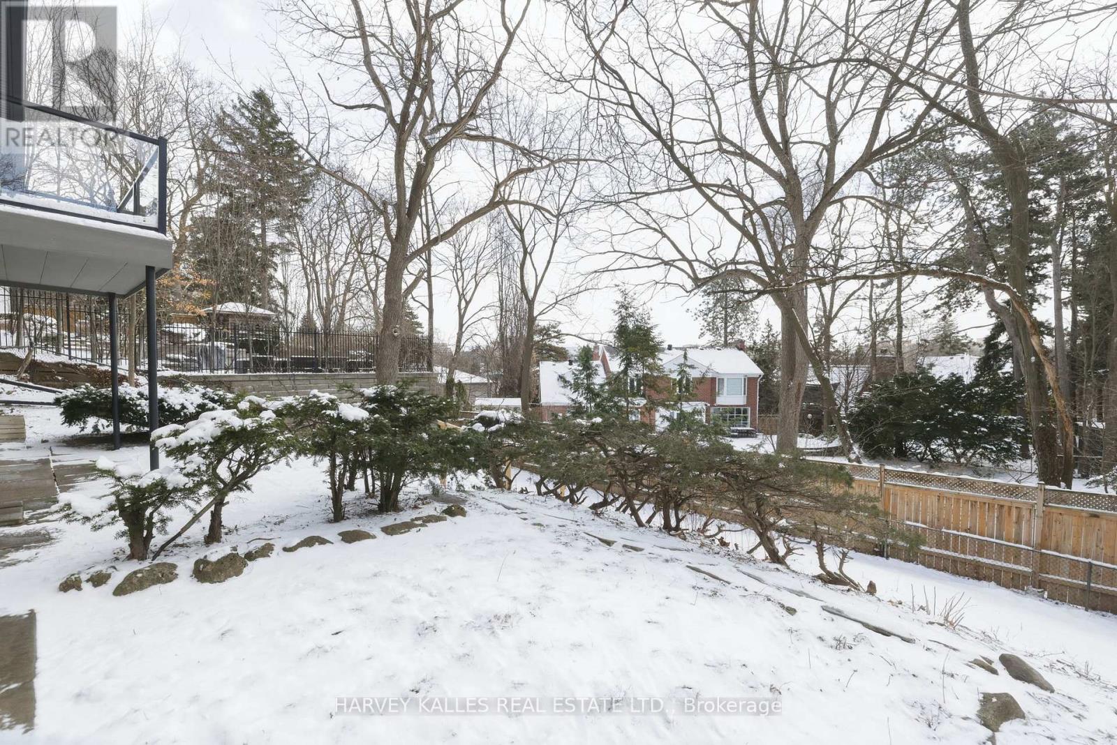 537 BLYTHWOOD ROAD