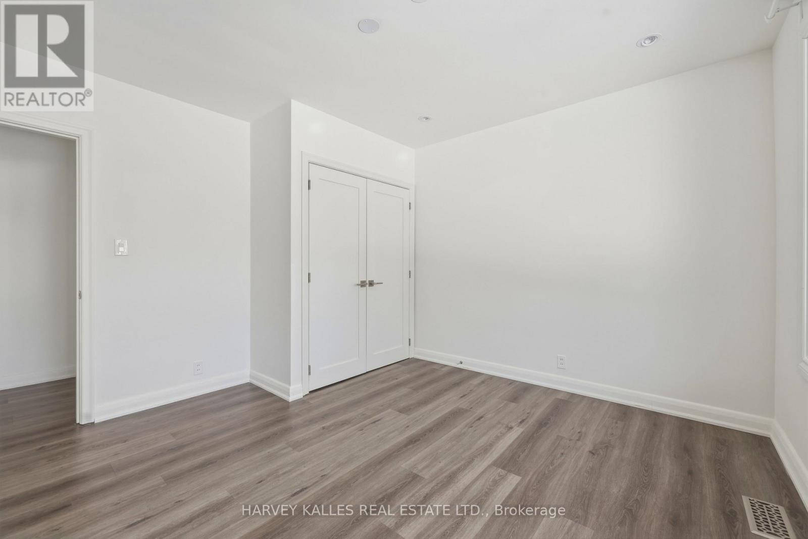 537 BLYTHWOOD ROAD