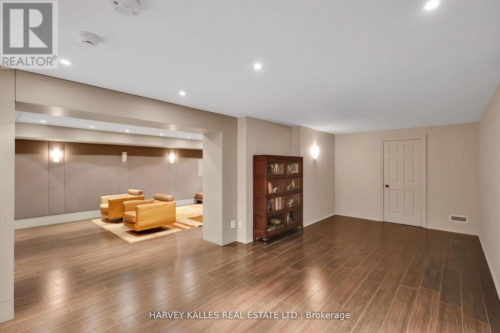 444 RUSSELL HILL ROAD