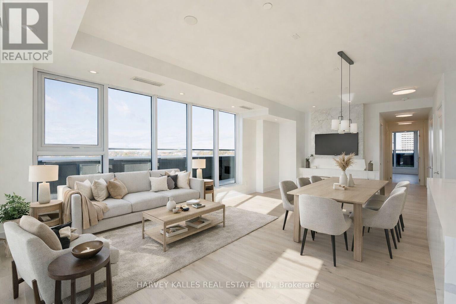 PH1 - 8 MANOR ROAD W