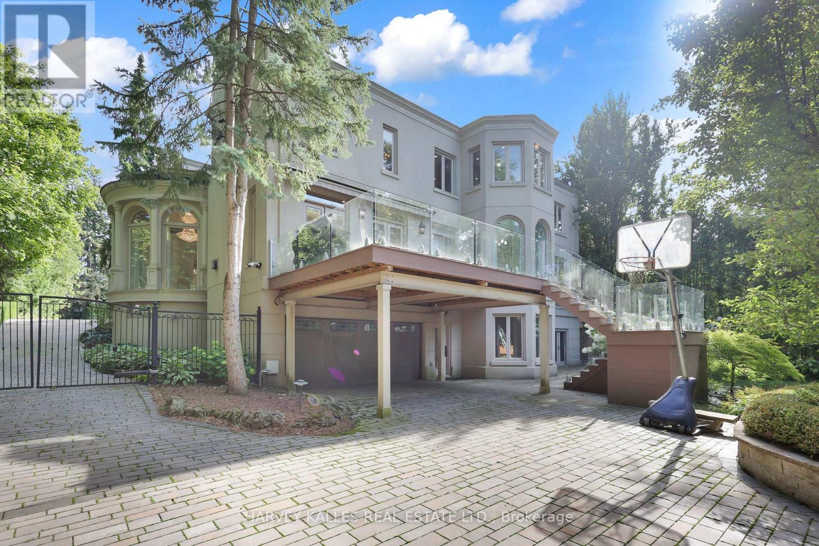 113 COLDSTREAM AVENUE