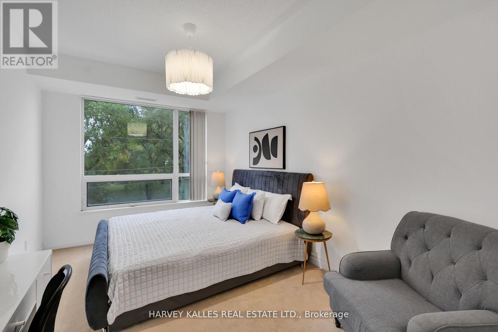 305 - 17 RUDDINGTON DRIVE