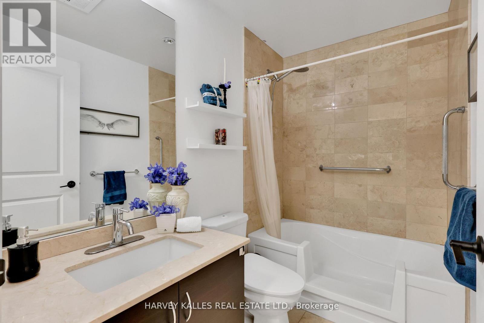 305 - 17 RUDDINGTON DRIVE