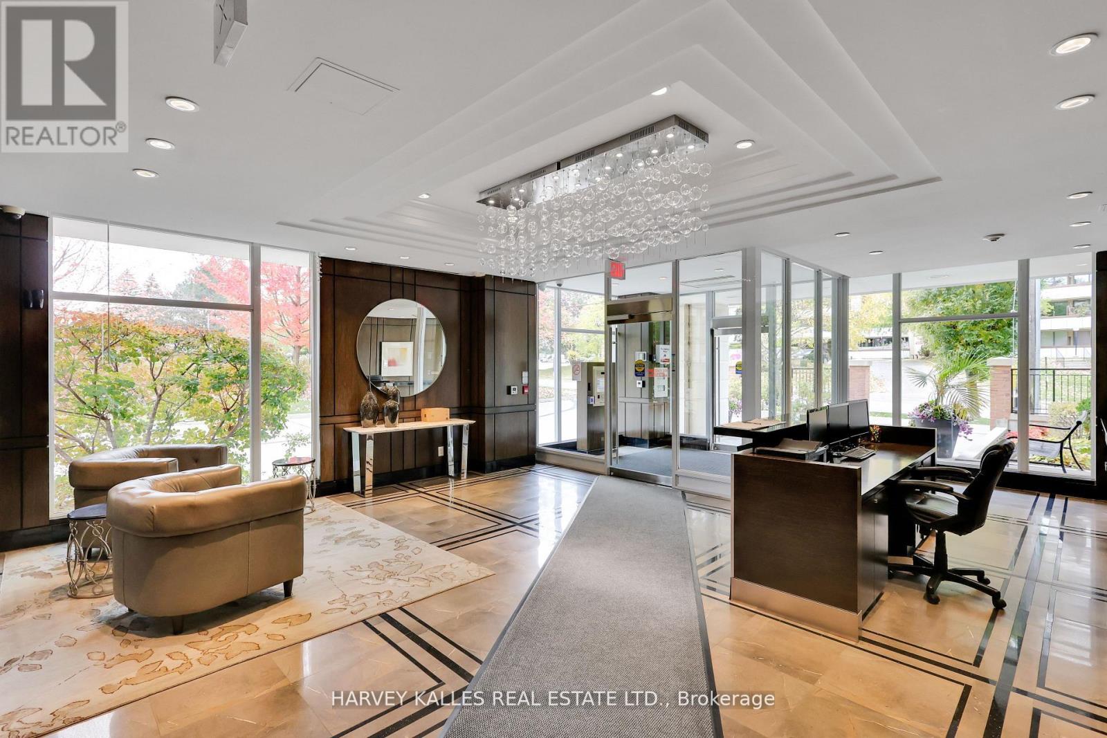 305 - 17 RUDDINGTON DRIVE