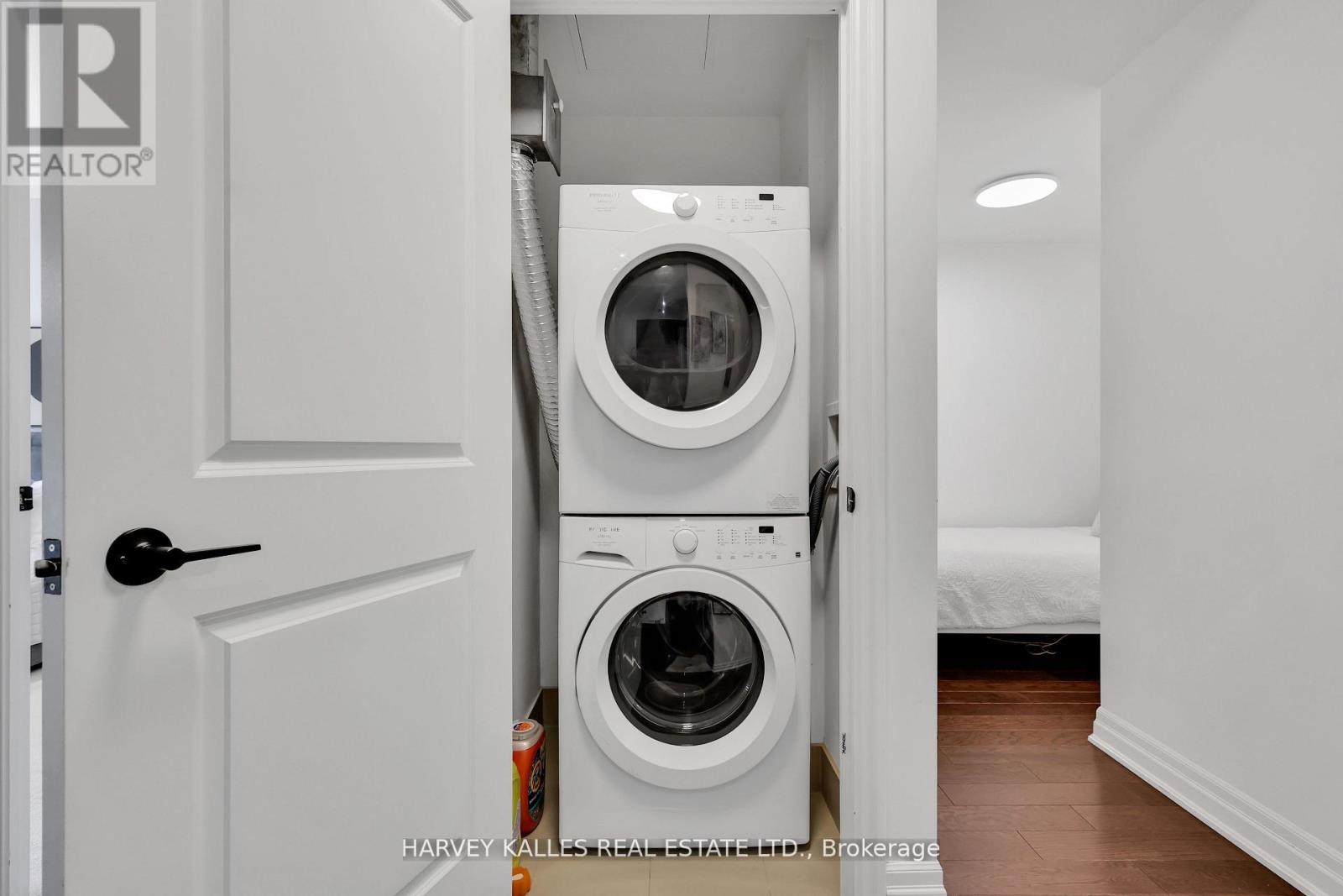 305 - 17 RUDDINGTON DRIVE