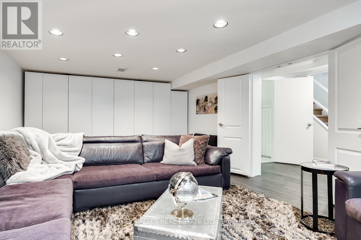 85 KIMBARK BOULEVARD