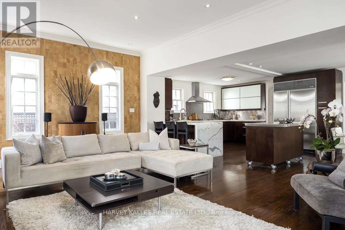 85 KIMBARK BOULEVARD