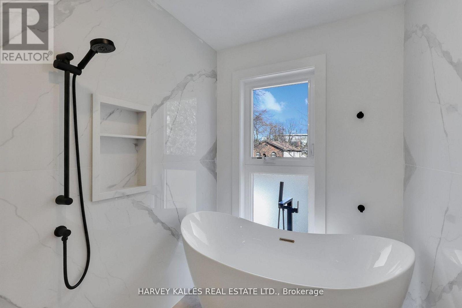 207 SUTHERLAND DRIVE