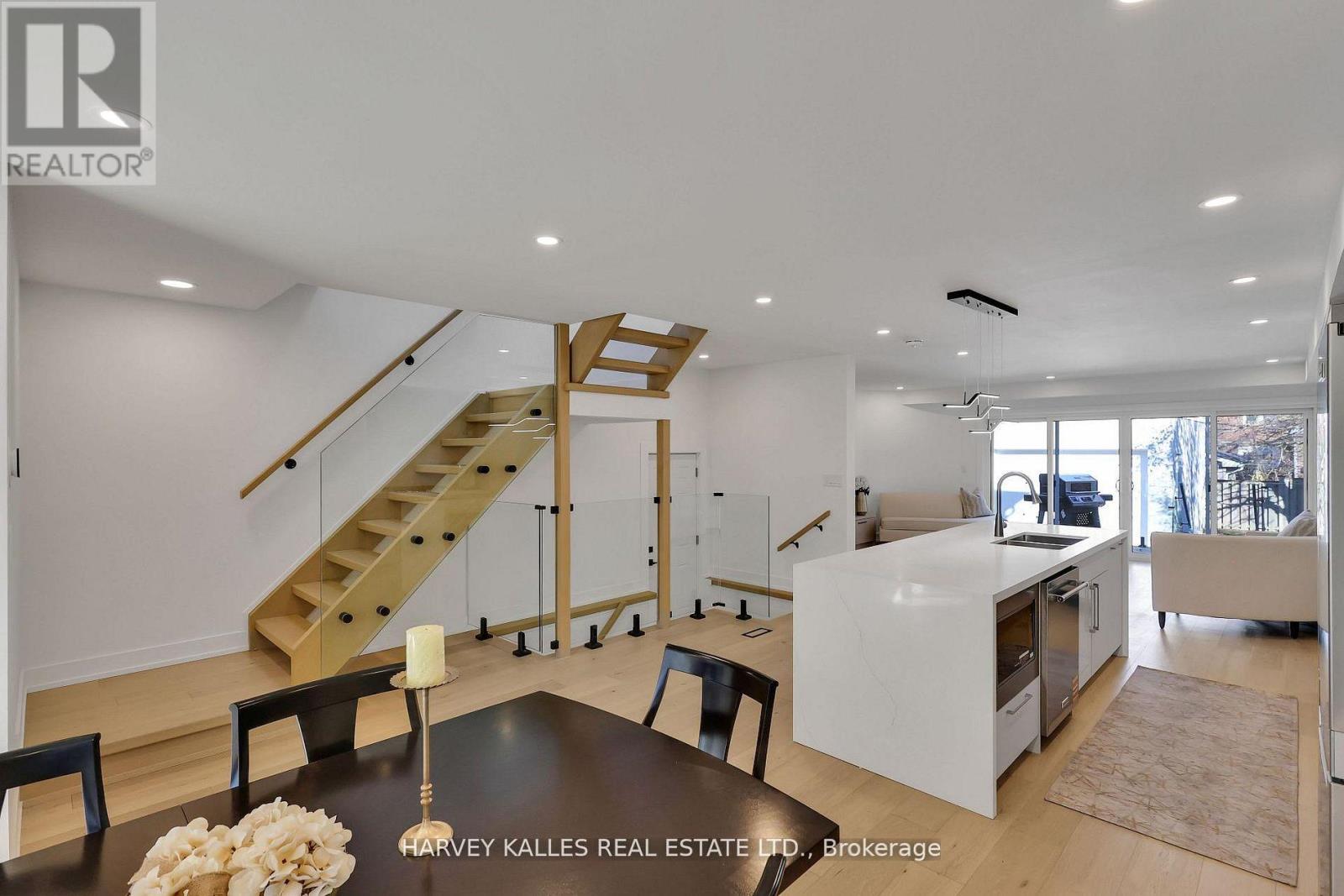 207 SUTHERLAND DRIVE