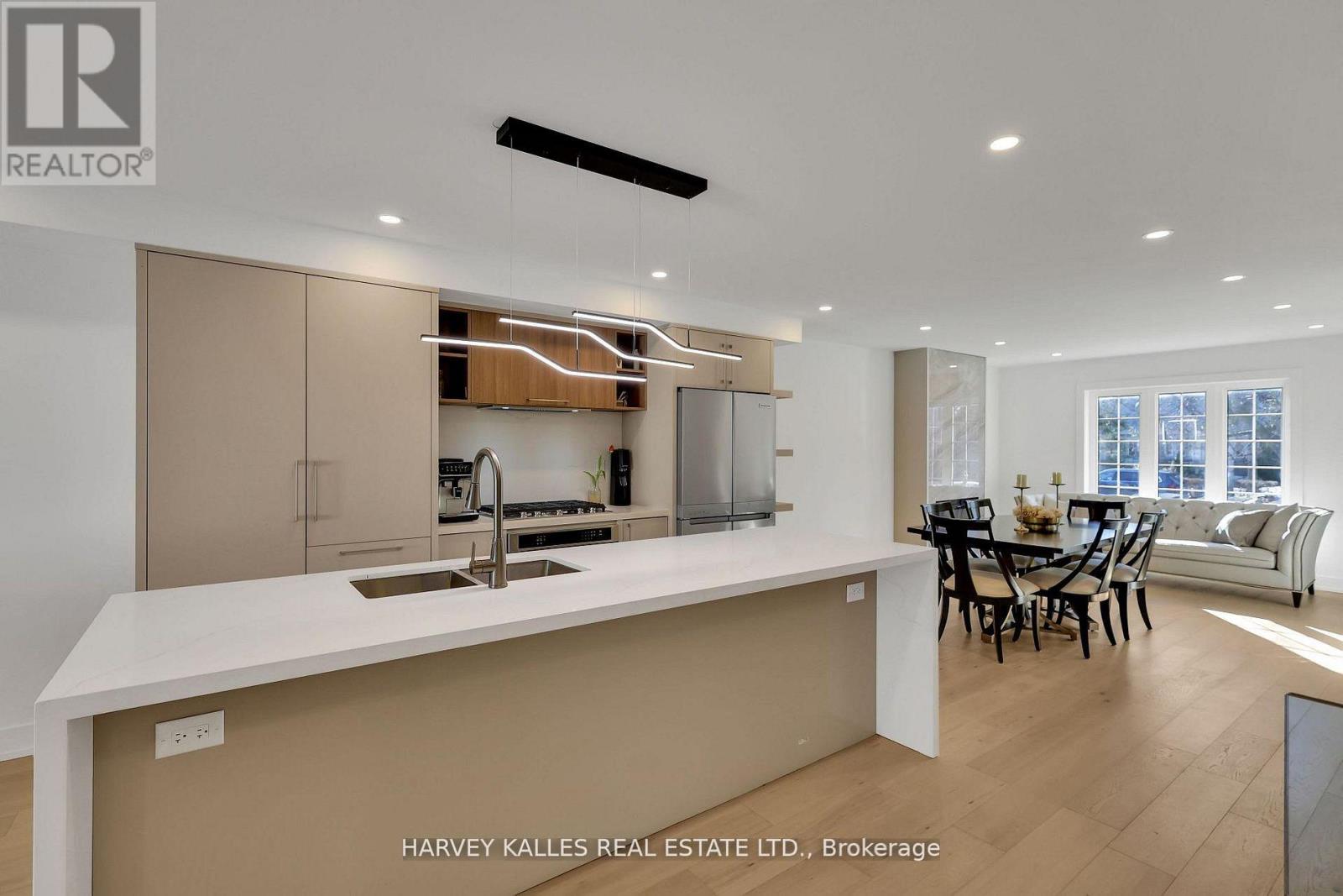 207 SUTHERLAND DRIVE