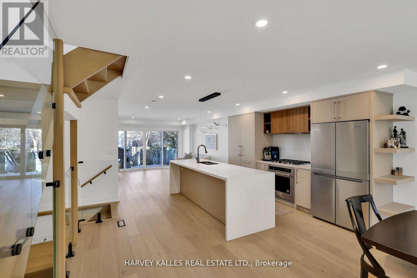 207 SUTHERLAND DRIVE