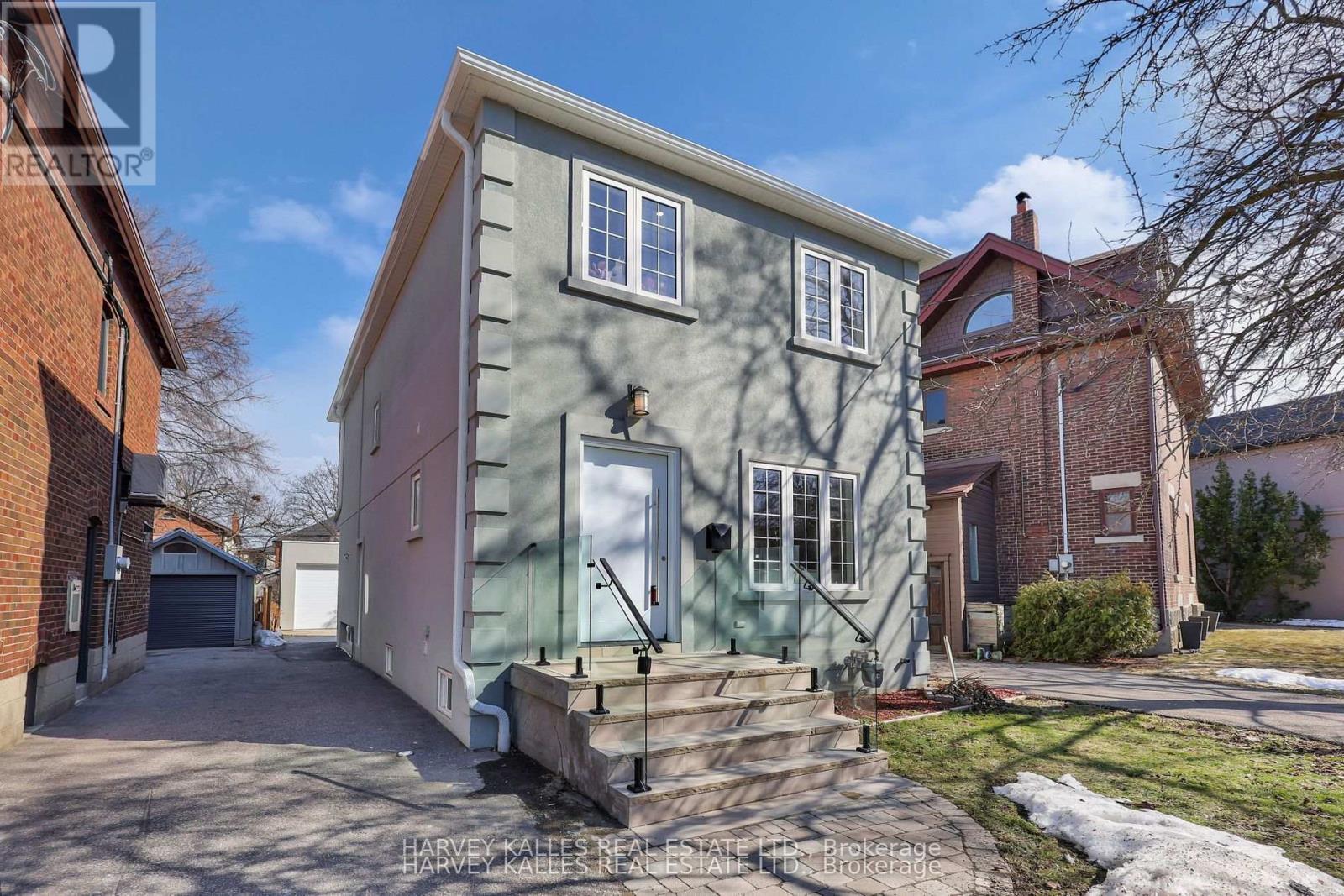 207 SUTHERLAND DRIVE