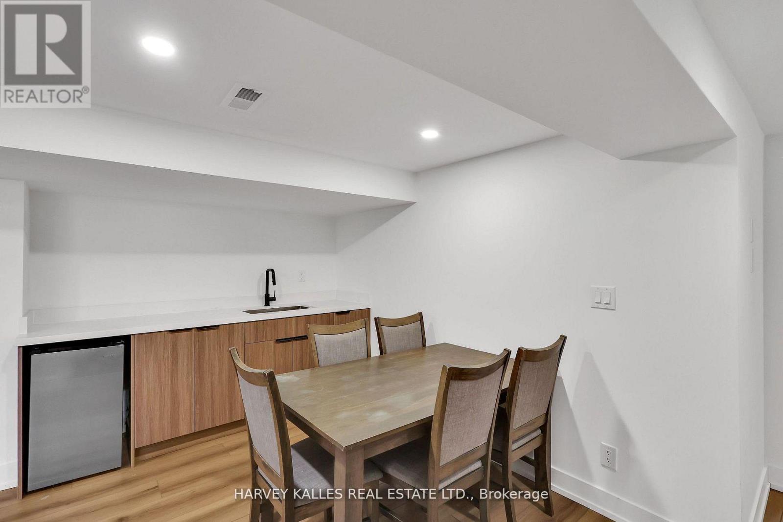 207 SUTHERLAND DRIVE