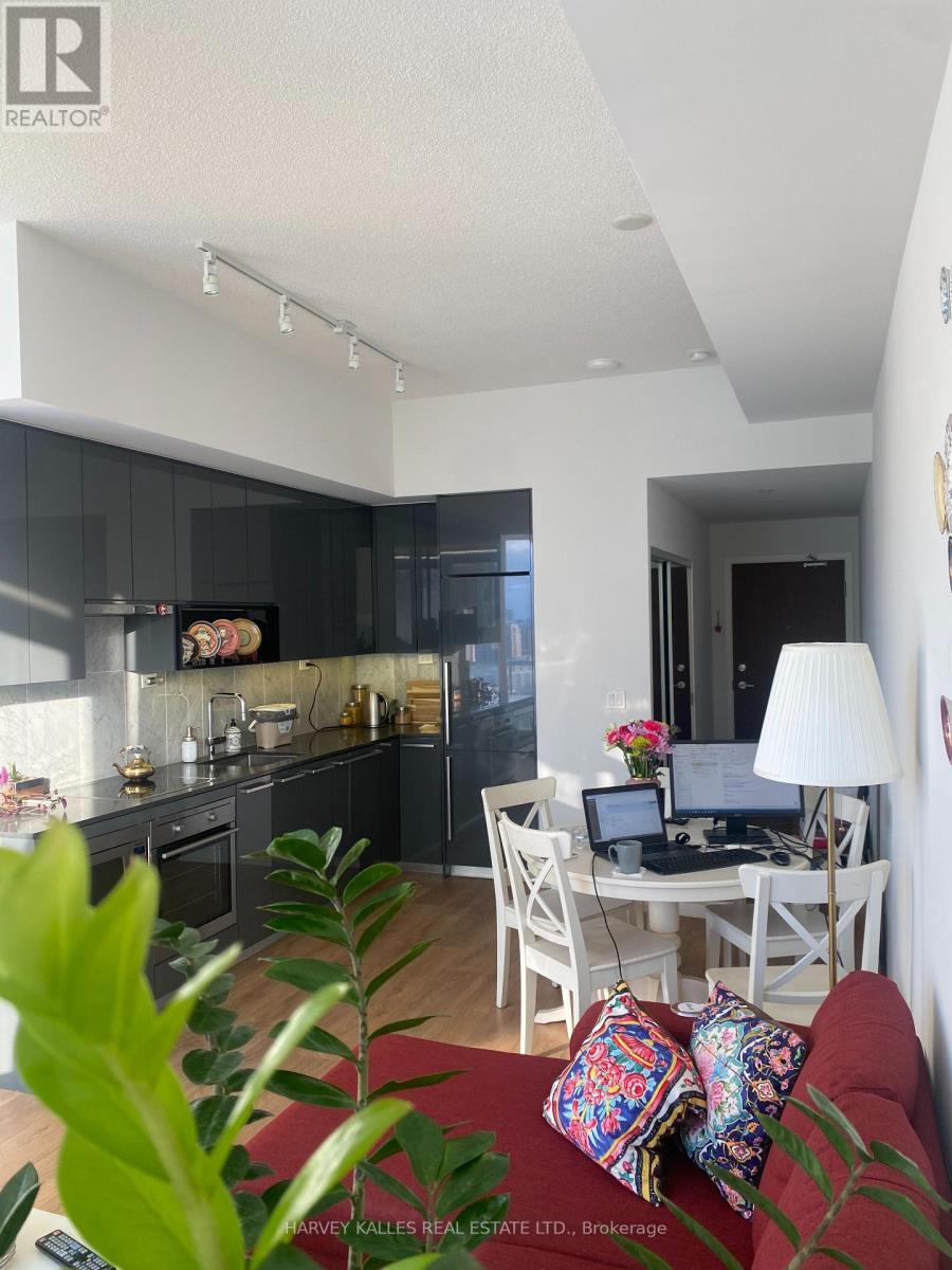 3202 - 115 MCMAHON DRIVE