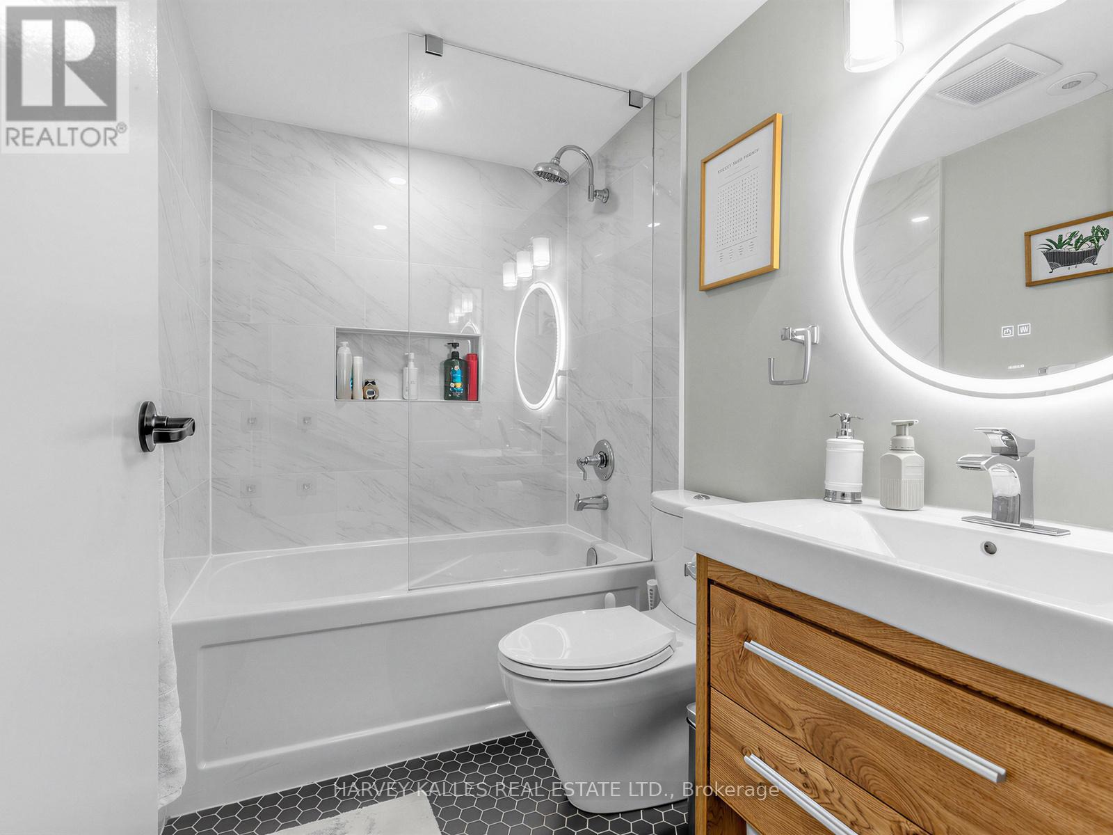 420 - 34 WESTERN BATTERY ROAD