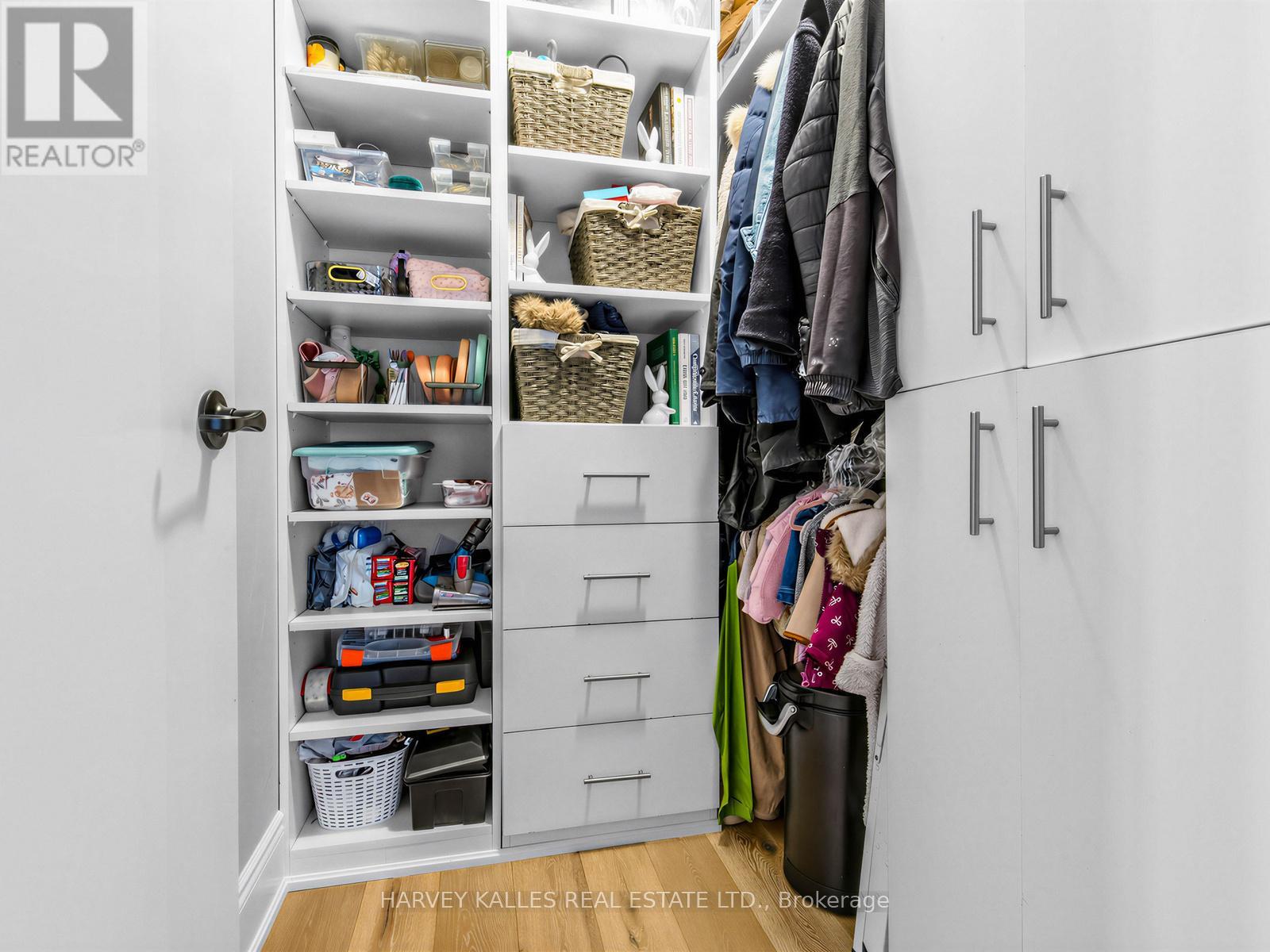 420 - 34 WESTERN BATTERY ROAD