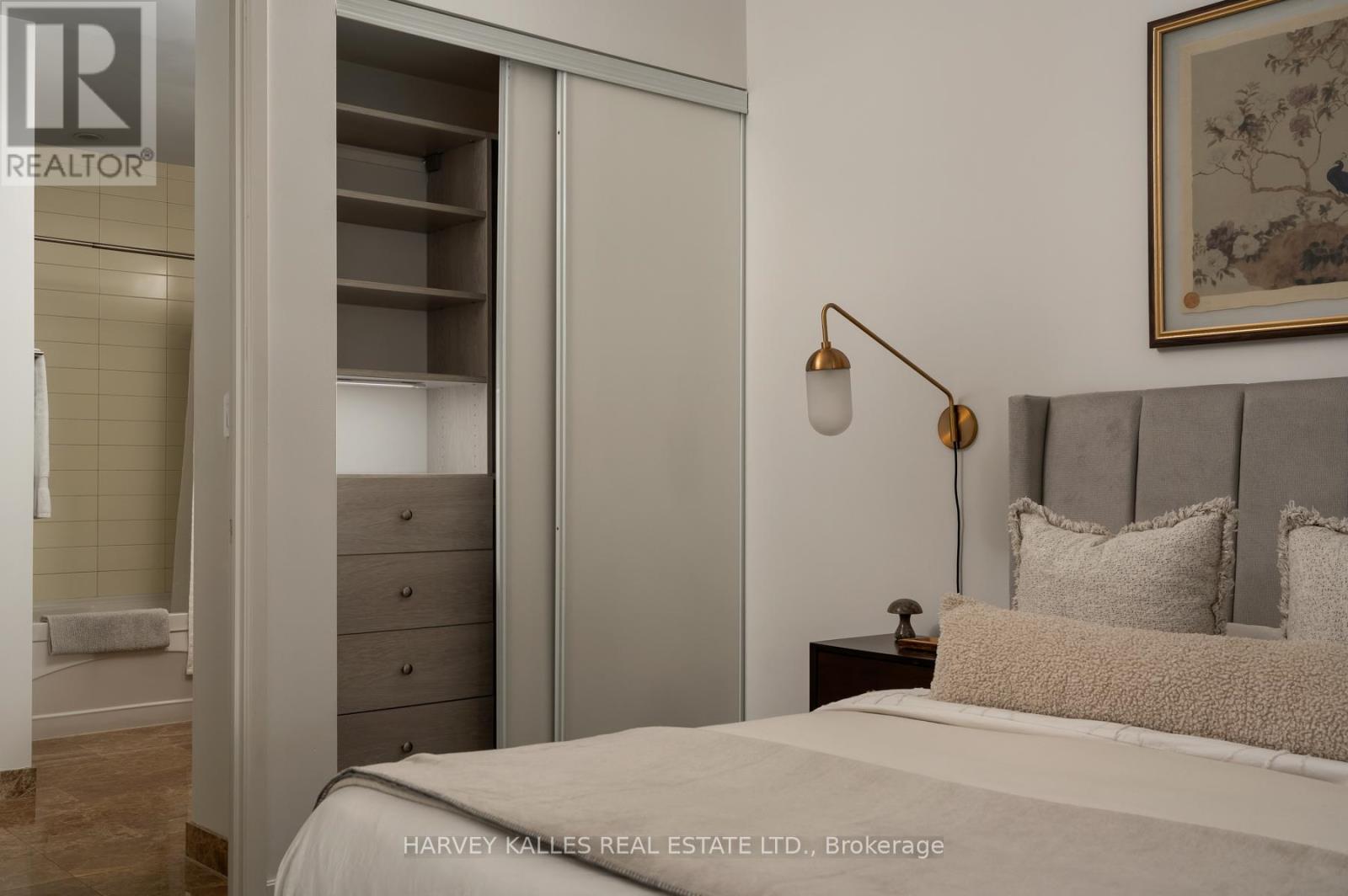 317 - 380 MACPHERSON AVENUE