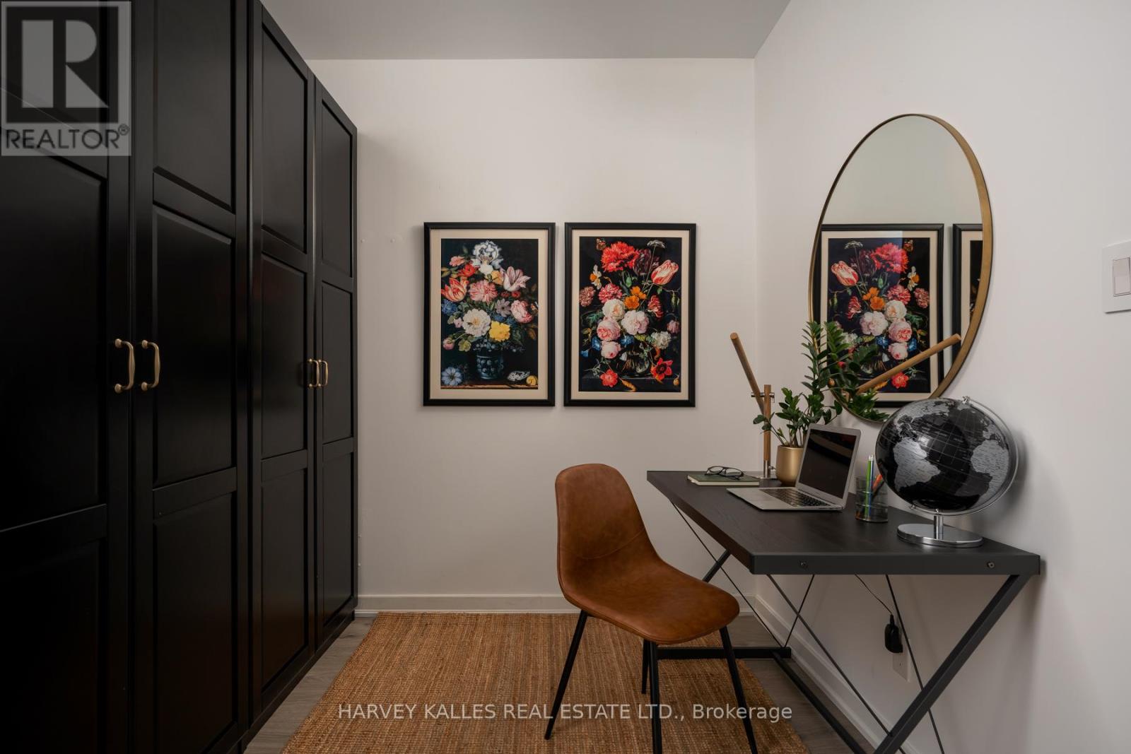 317 - 380 MACPHERSON AVENUE