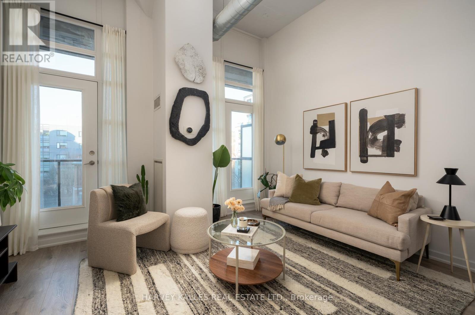 317 - 380 MACPHERSON AVENUE