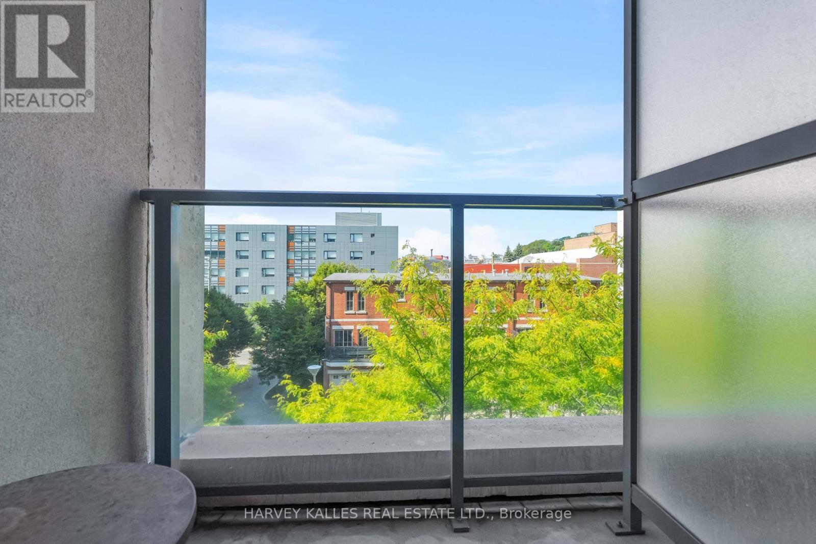 317 - 380 MACPHERSON AVENUE