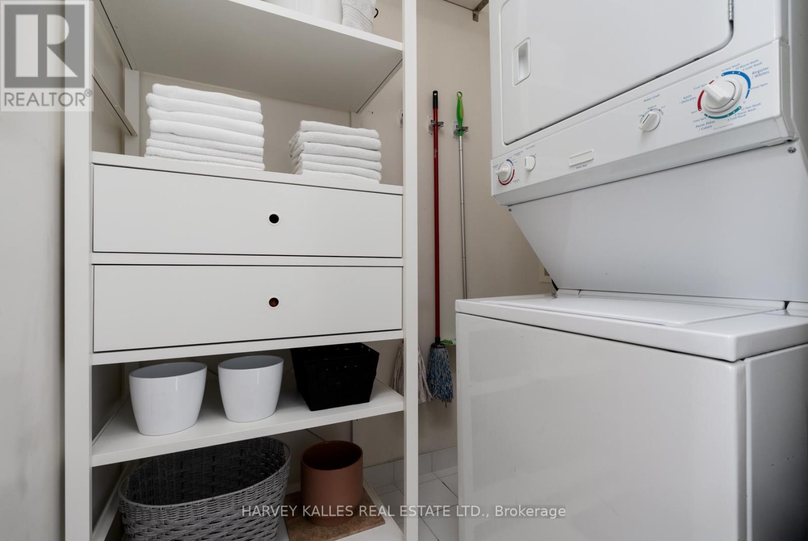 317 - 380 MACPHERSON AVENUE