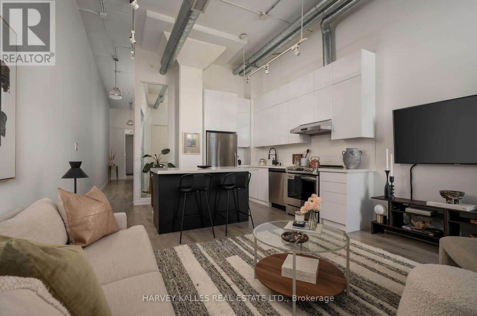 317 - 380 MACPHERSON AVENUE