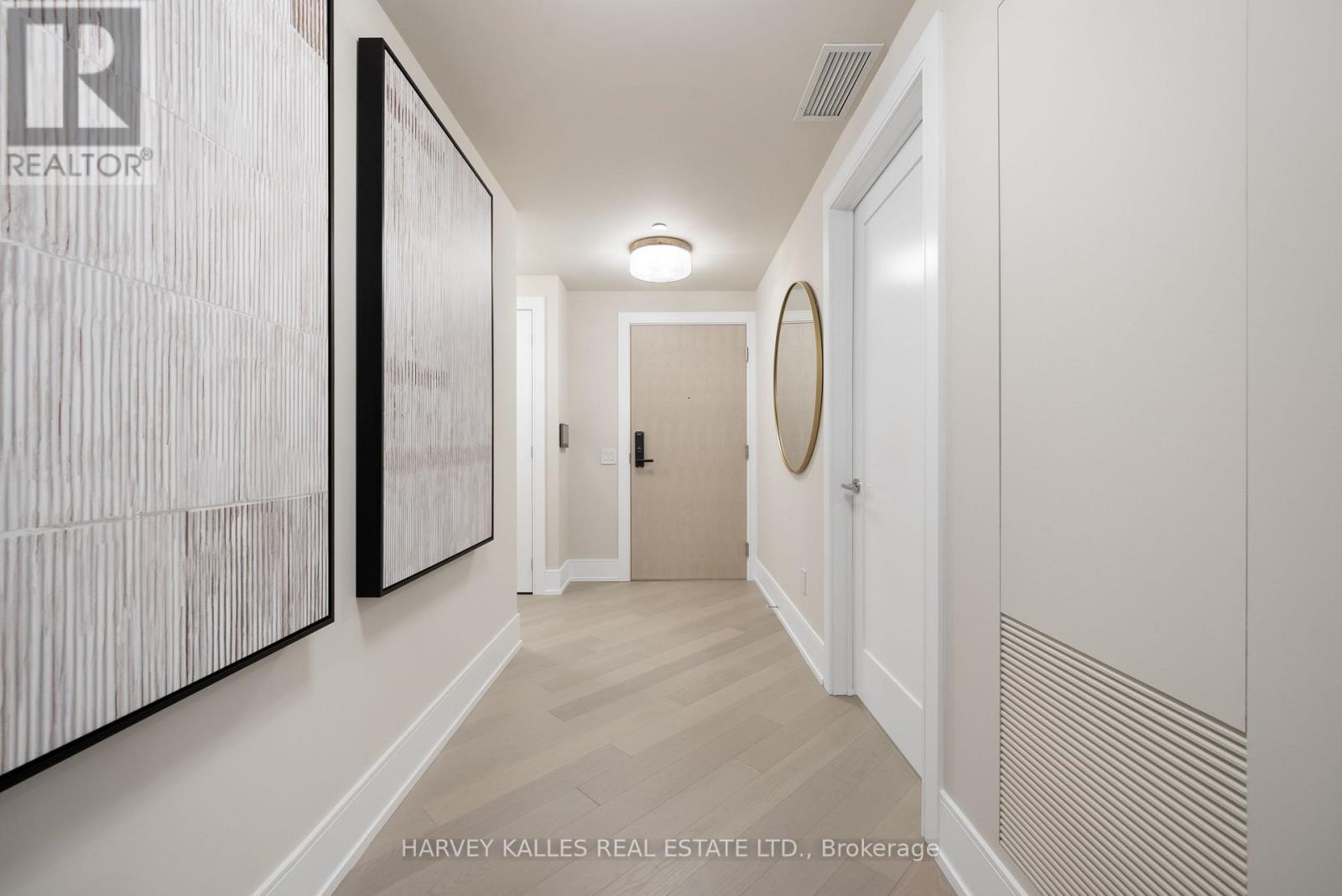 306 - 155 MERCHANTS' WHARF