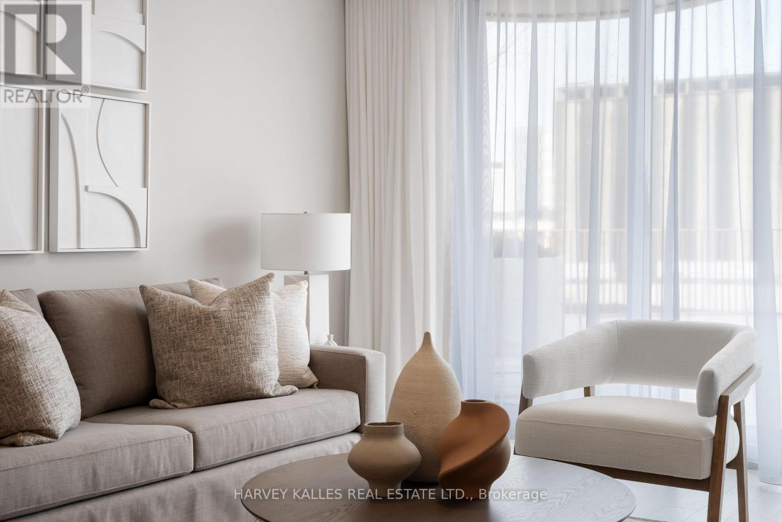 306 - 155 MERCHANTS' WHARF