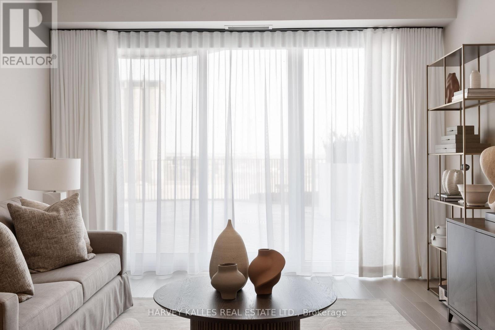 306 - 155 MERCHANTS' WHARF