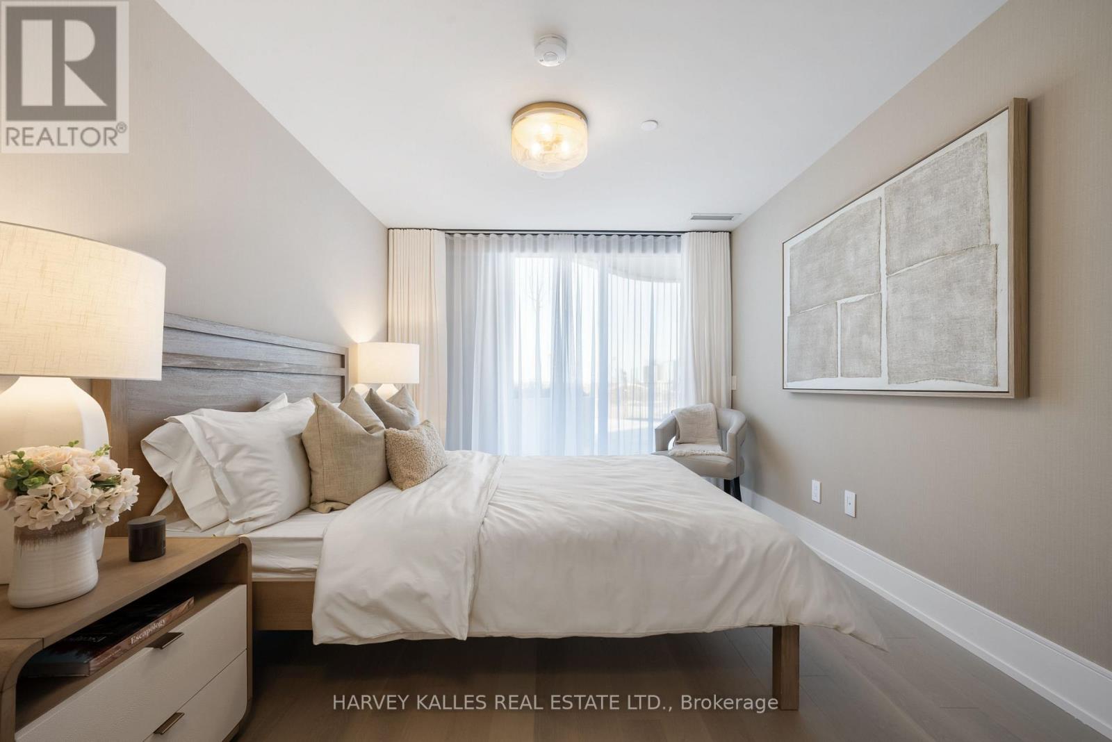 306 - 155 MERCHANTS' WHARF