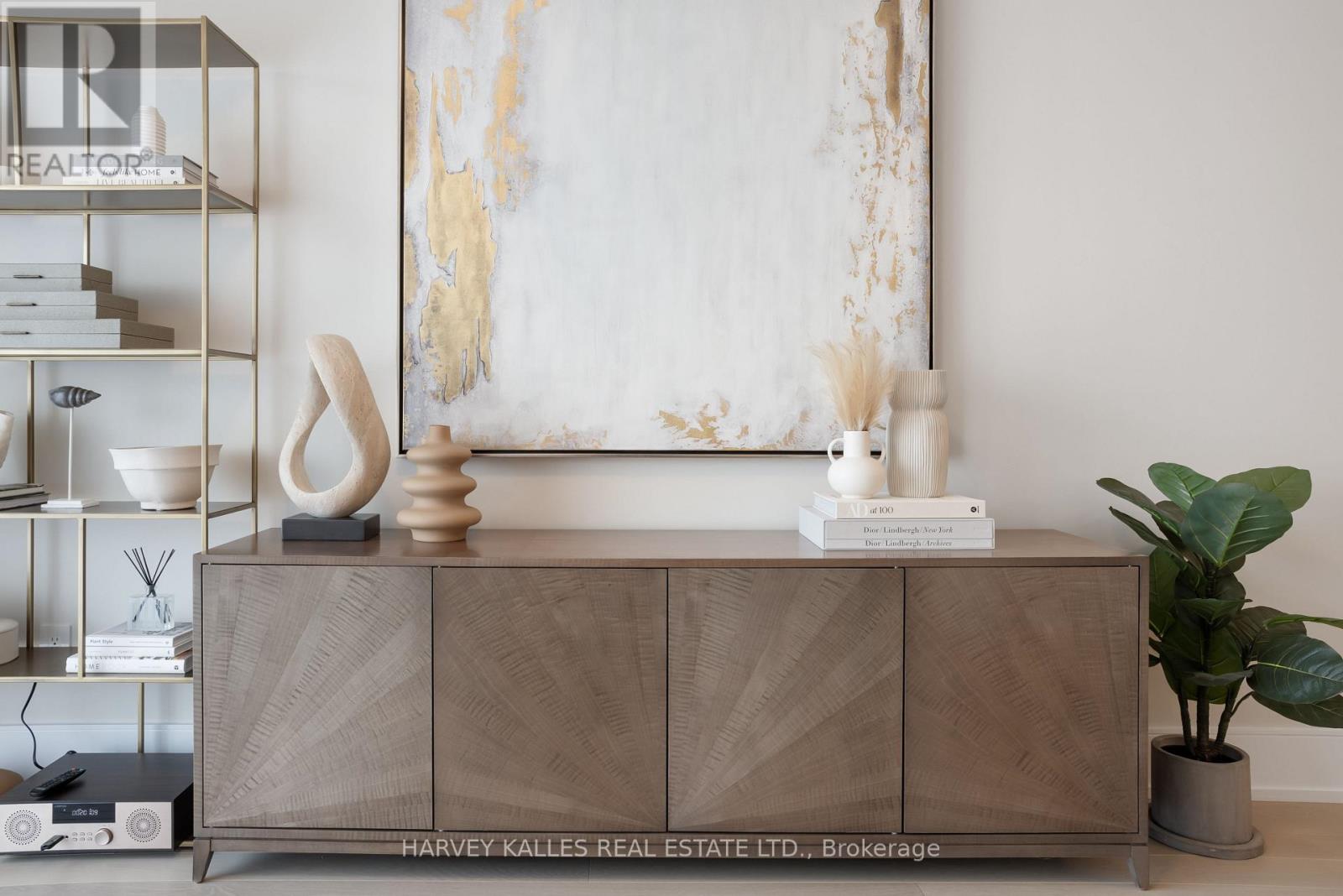 306 - 155 MERCHANTS' WHARF