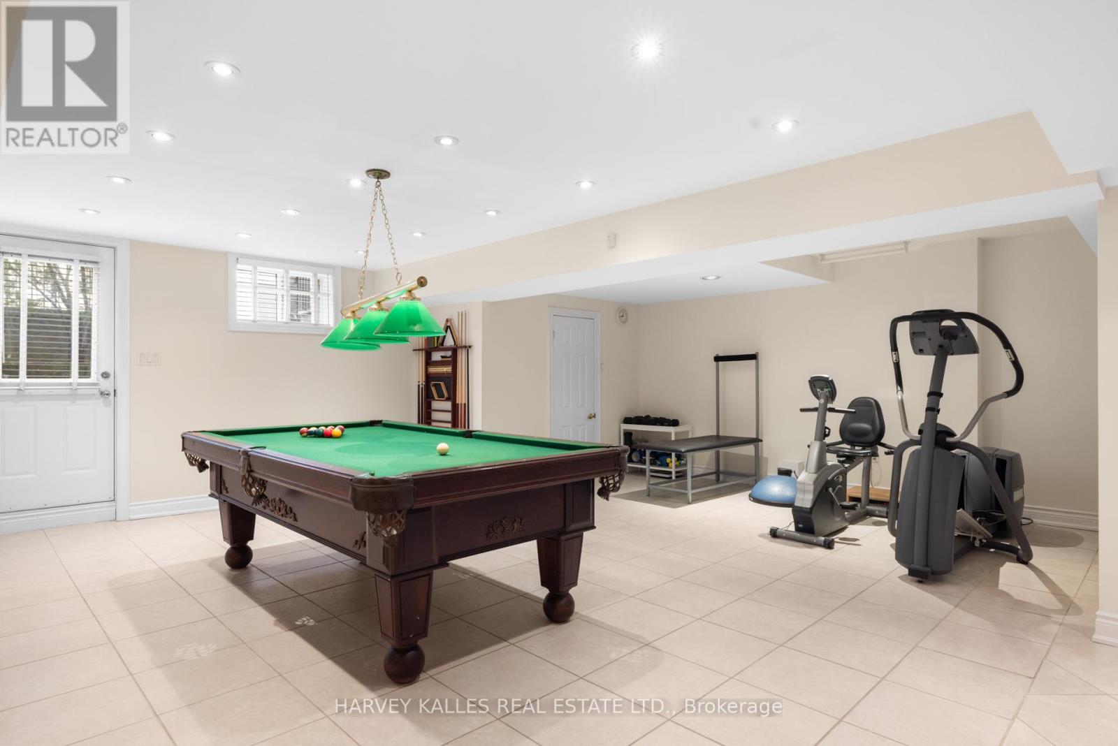 60 BOWAN COURT