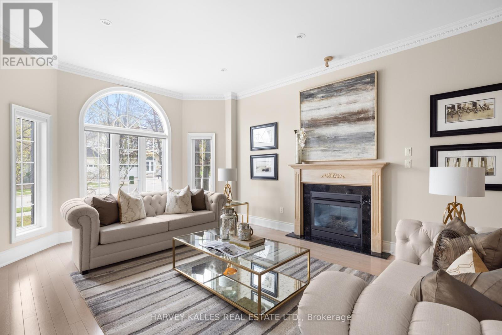 60 BOWAN COURT