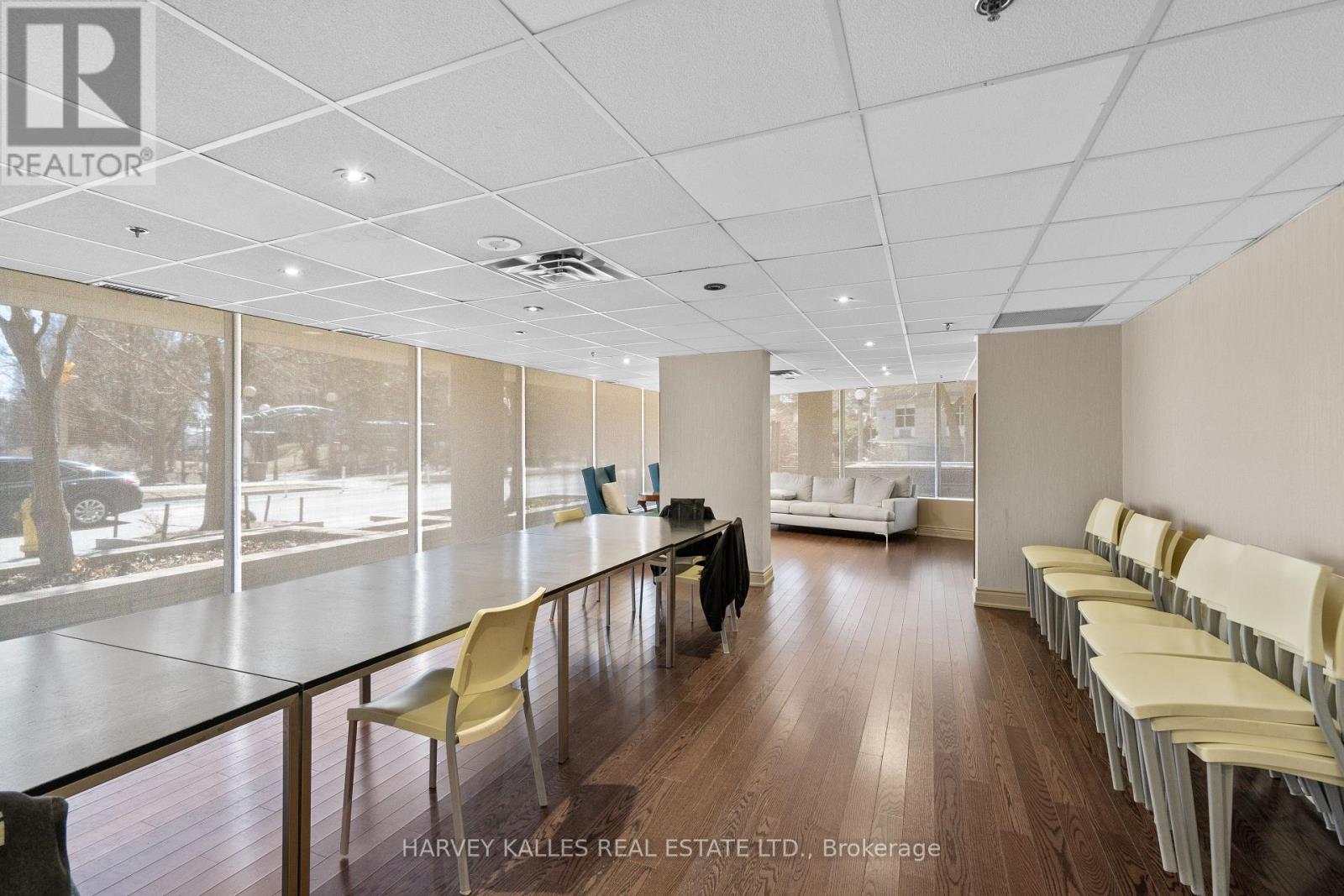 803 - 650 QUEENS QUAY W