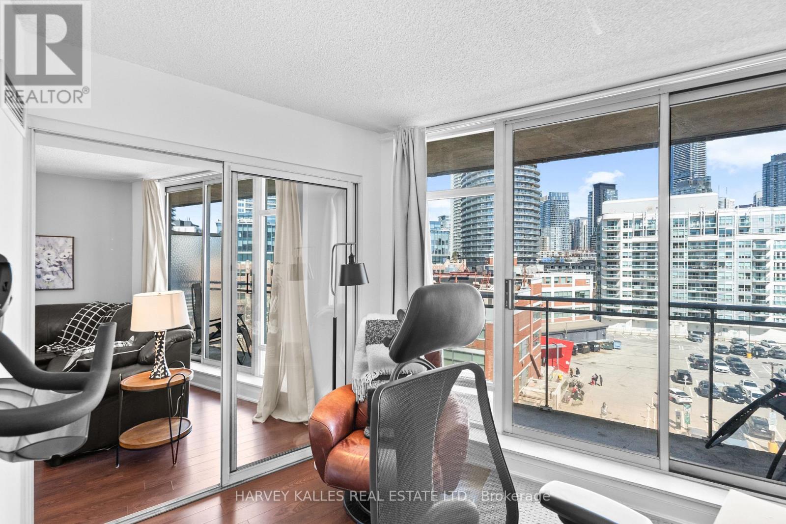 803 - 650 QUEENS QUAY W